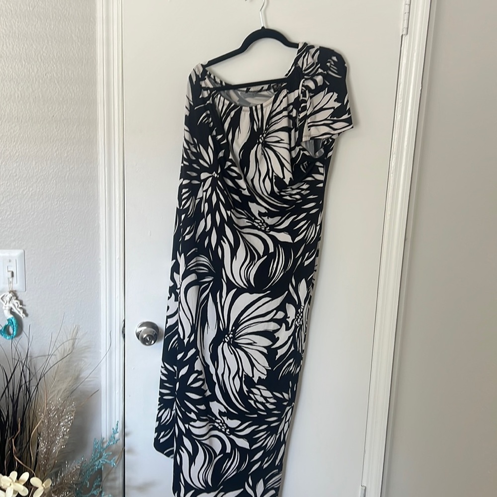 Sexy one sleeve size 12 dress Igigi